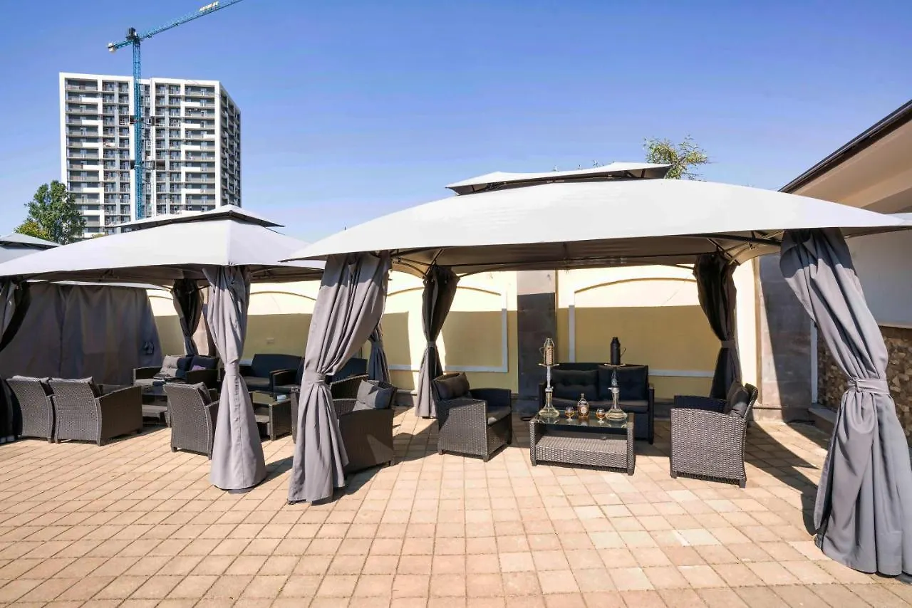 Bella Costa Batumi Bed & Breakfast